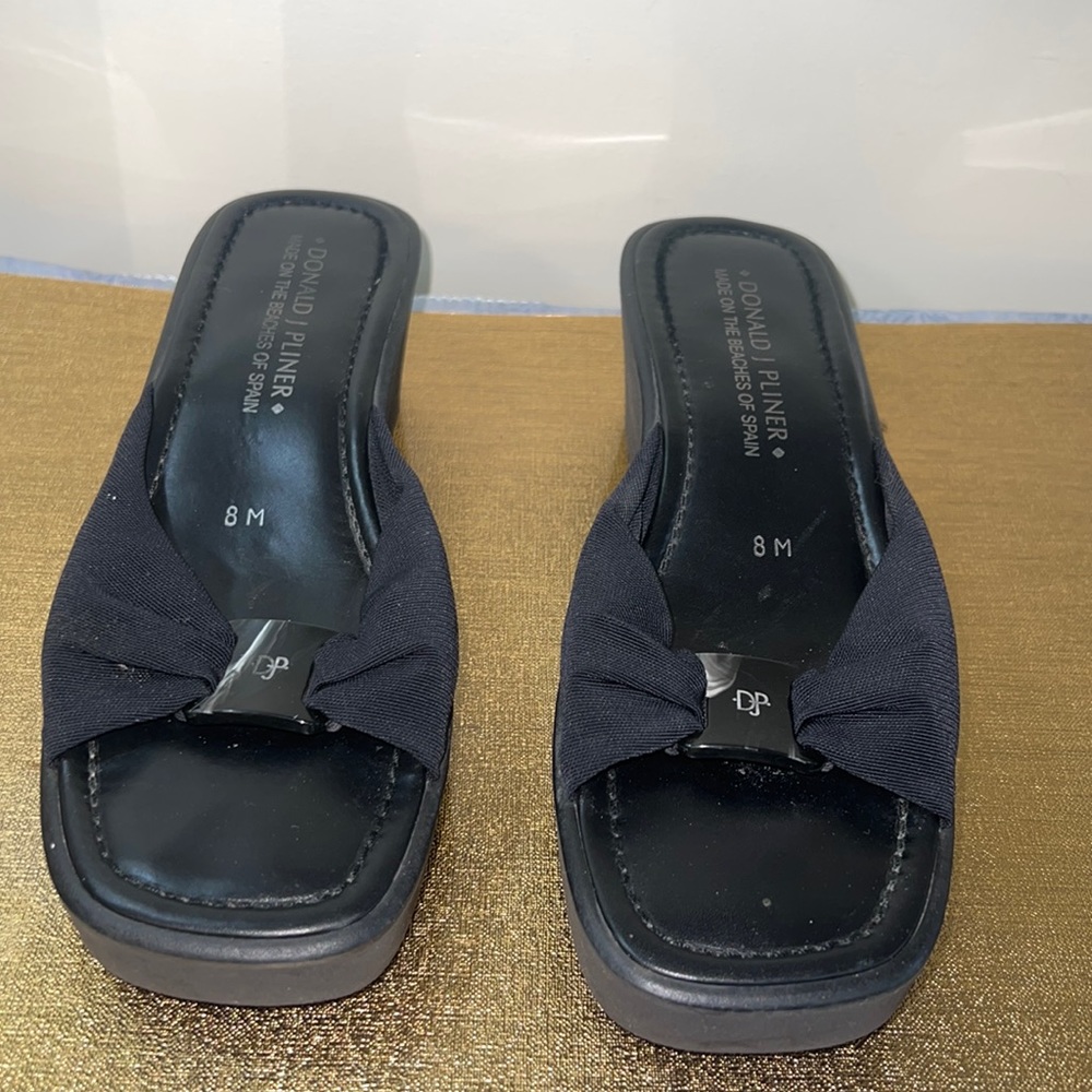 Donald Pliner Black Sandals Size 8 Women’s